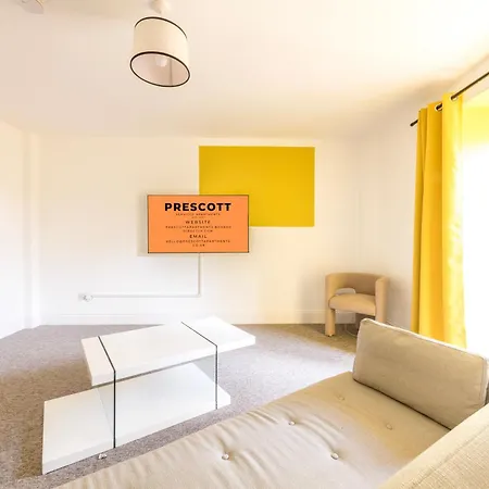 호텔 Breakfast At Tiffany's Two Bedroom Apartment-free Parking 브리스틀