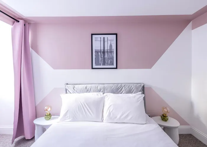 Breakfast At Tiffany's Two Bedroom Apartment-free Parking 호텔 브리스틀